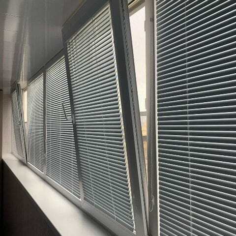 <span style="font-weight: bold;">ГОРИЗОНТАЛЬНЫЕ ЖАЛЮЗИ </span>